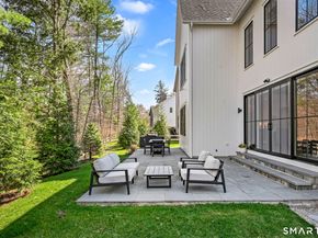 9 White Barns Lane, Norwalk CT 06851