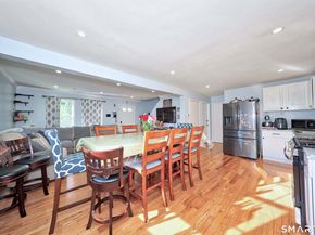 31 Elm Court, Bridgeport CT 06606