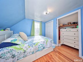 31 Elm Court, Bridgeport CT 06606