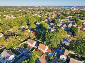 31 Elm Court, Bridgeport CT 06606