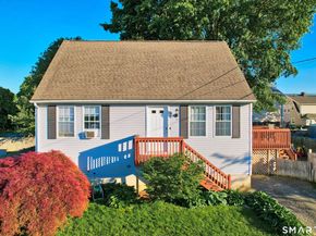 31 Elm Court, Bridgeport CT 06606