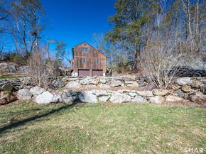 11 Spruce Mountain Trail, Danbury CT 06810