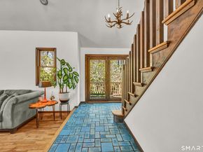 11 Spruce Mountain Trail, Danbury CT 06810