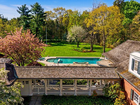 537 Oenoke Ridge, New Canaan CT 06840