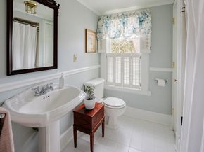 8 Hawleyville Road, Bethel CT 06801