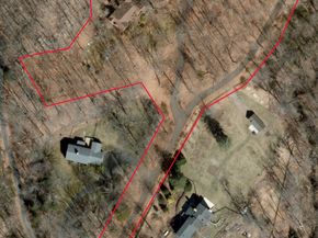 123-A Peaceable Street, Redding CT 06896