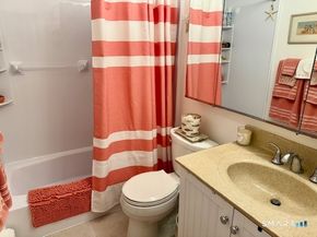 4 Arlington Court 4, Brookfield CT 06804