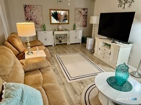 4 Arlington Court 4, Brookfield CT 06804