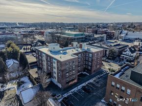 169 Mason Street APT 3B, Greenwich CT 06830