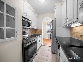 169 Mason Street APT 3B, Greenwich CT 06830