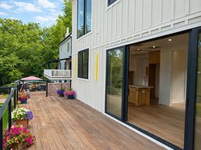 20 N Lake Shore Drive, Brookfield CT 06804