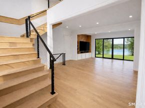 20 N Lake Shore Drive, Brookfield CT 06804