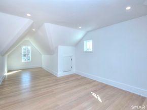 8 Loretta Court, Westport CT 06880