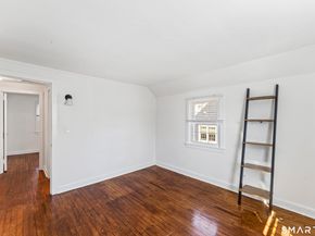 167 Hollow Tree Ridge Road, Darien CT 06820