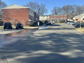 50 Greenhouse Road 33D, Bridgeport CT 06606