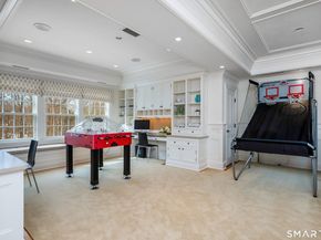 473 Hollow Tree Ridge Road, Darien CT 06820