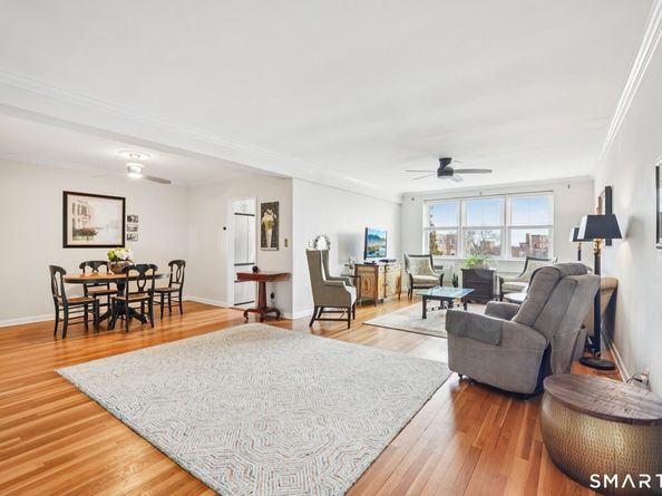 4 Putnam Hill 4F, Greenwich CT 06830