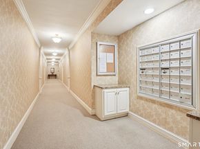 4 Putnam Hill 4F, Greenwich CT 06830