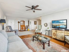 4 Putnam Hill 4F, Greenwich CT 06830