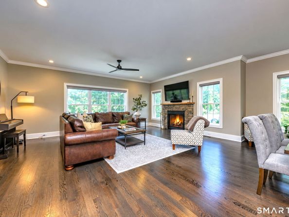 184 Wells View Road 184, Shelton CT 06484