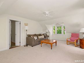 24 Saint Johns Place 4, New Canaan CT 06840