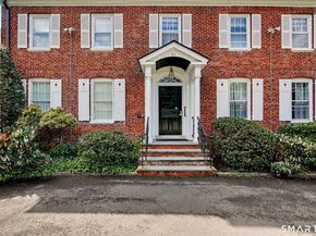 24 Saint Johns Place 4, New Canaan CT 06840