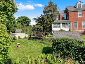 24 Saint Johns Place 4, New Canaan CT 06840