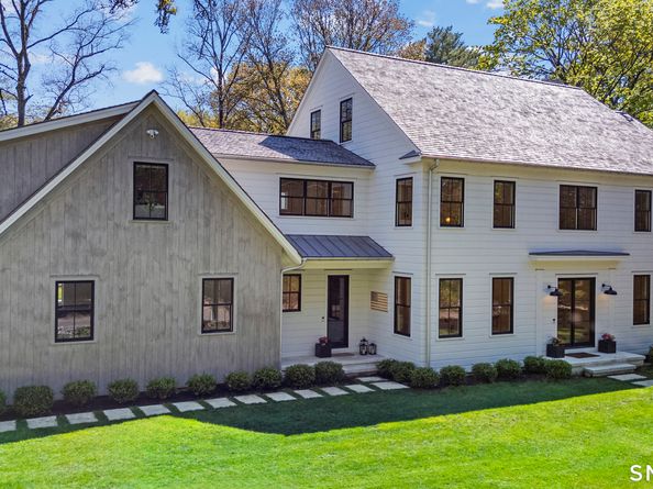 13 Sunswyck Road, Darien CT 06820