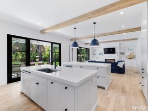 13 Sunswyck Road, Darien CT 06820