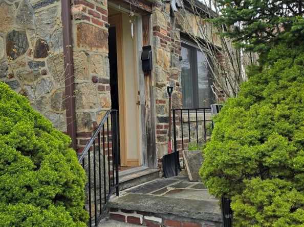 86 Placid Avenue, Stratford CT 06615