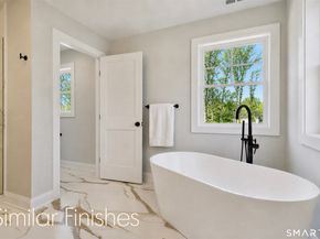 101 Applegate Road, Fairfield CT 06824