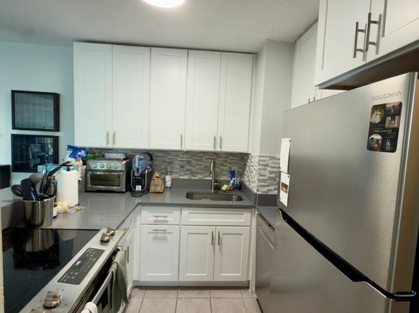87 Glenbrook Road 2B, Stamford CT 06902