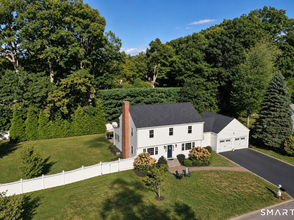136 Chatham Road, Fairfield CT 06825