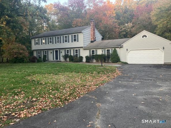 40 Sturbridge Lane, Trumbull CT 06611