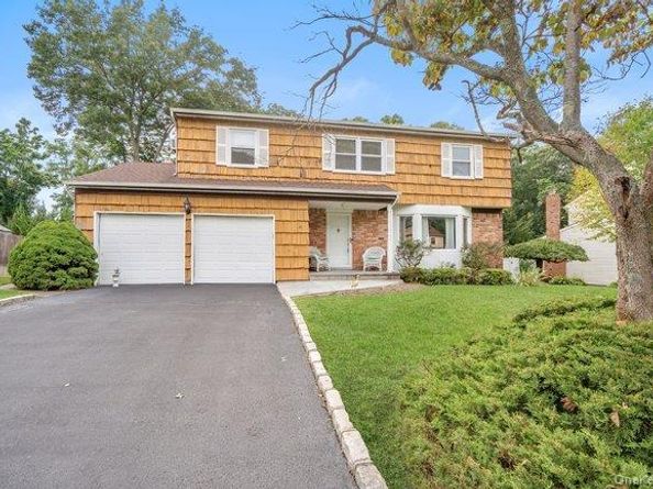 14 Format Lane, Smithtown NY 11787