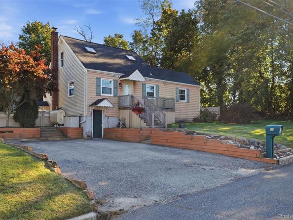 67 Rosewood Road, Kings Park NY 11754