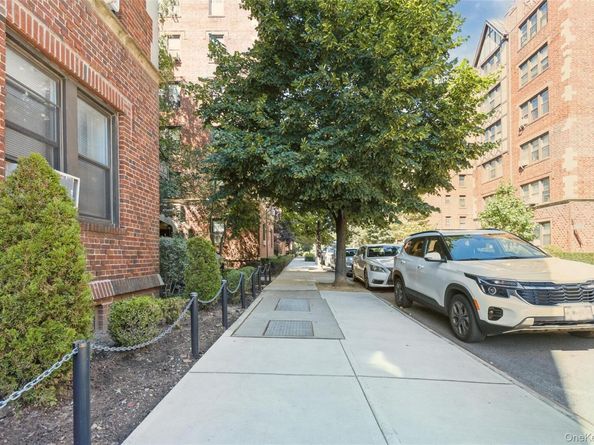 68-36 Burns Street D1, Forest Hills NY 11375