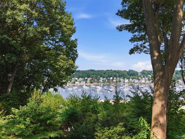 23 Beach Plum Drive, Centerport NY 11721