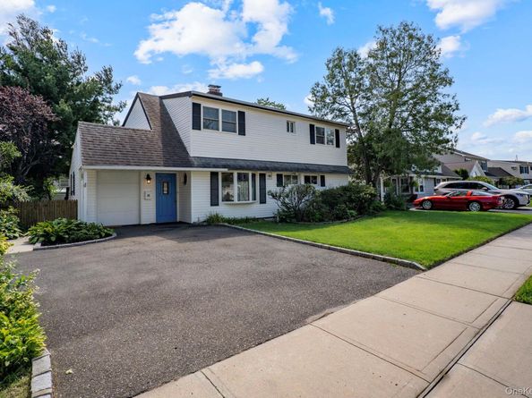 48 Grey Lane, Levittown NY 11756