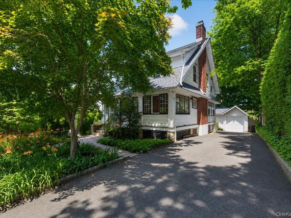 77 Irving Place, New Rochelle NY 10801