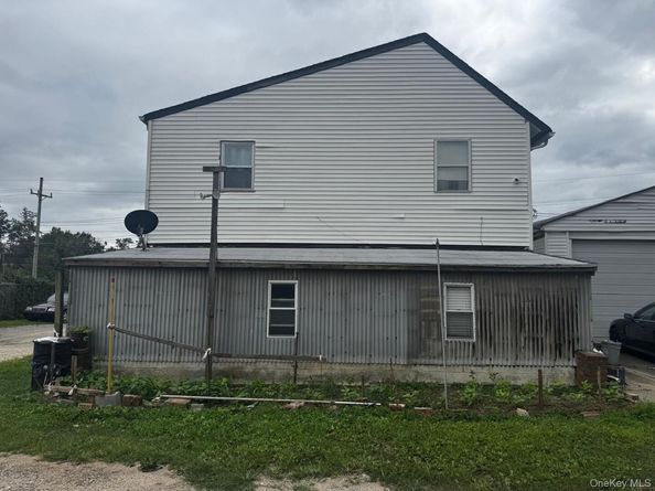 443 Babylon, Roosevelt NY 11520