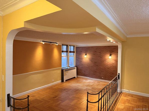 601 Pelham Parkway N 108, Bronx NY 10467