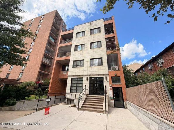 144-85 Roosevelt Avenue 3e, Flushing NY 11354