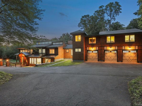 Undisclosed Address #1020960, South Salem NY 10590
