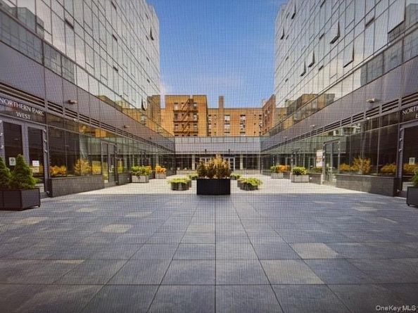 14449 Northern Boulevard 718, Flushing NY 11354