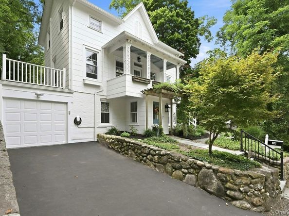 18 Washington Place, Northport NY 11768
