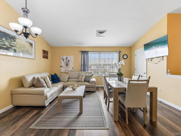 1120 Willow Lane, Valley Stream NY 11580