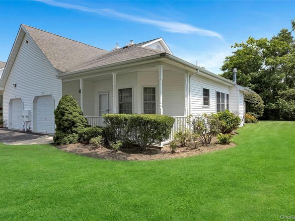 42 Oyster Cove Lane, Blue Point NY 11715