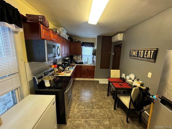 169 Fillmore Street, Yonkers NY 10701