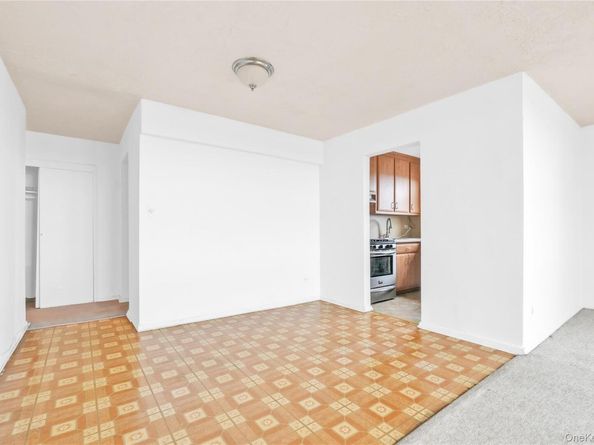 108-05 Astoria Boulevard 6A, East Elmhurst NY 11369